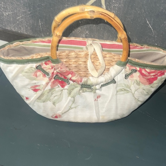 Amanda Smith Floral Tote with Bamboo Handles - Picture 7 of 7